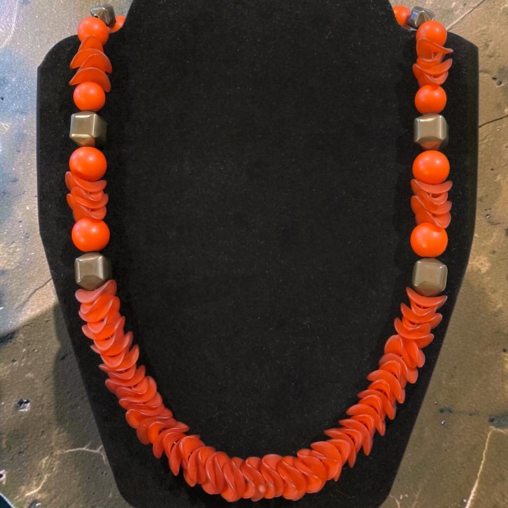 Vintage 1950s Red Lucite Ruffle Bead Necklace Bronze Tone Coral Color 27" MCM